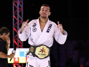 Erich Munis domina campo de batalha e fatura 200 mil no BJJStars