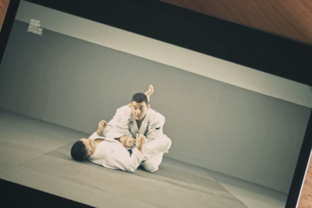 Dá pra aprender Jiu-Jitsu pela internet?